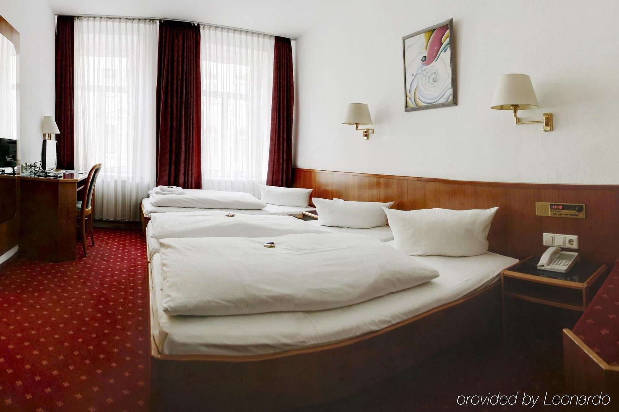 Hotel Astoria Leipzig Room photo